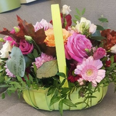 Basket fusion. - Fusion of beautiful flowers,  florist choice of the day.