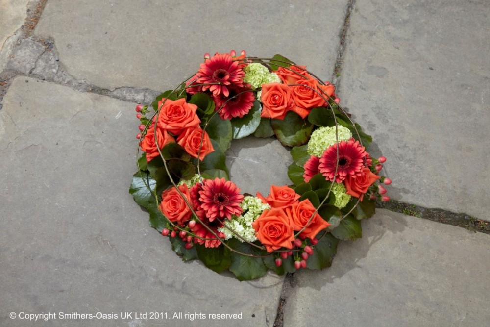 ORANGE AND RED WREATH